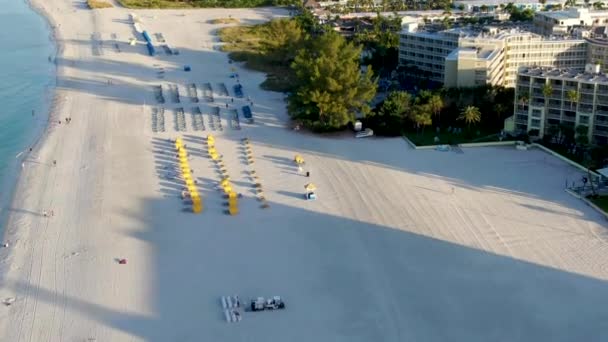 Luchtfoto van St Pete strand en resorts. — Stockvideo