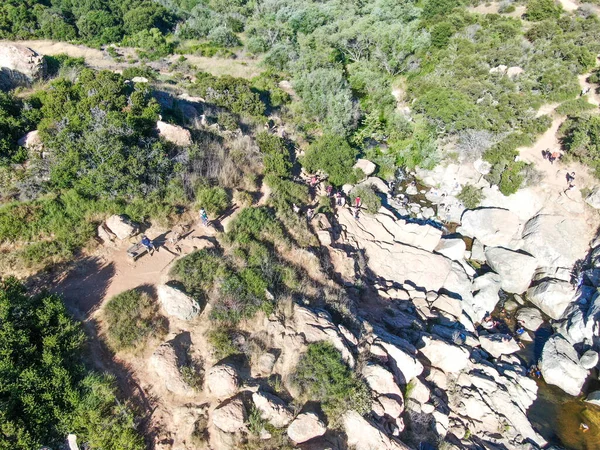 Vista aérea de Los Penasquitos Canyon Preserve con la cascada del arroyo, San Diego —  Fotos de Stock