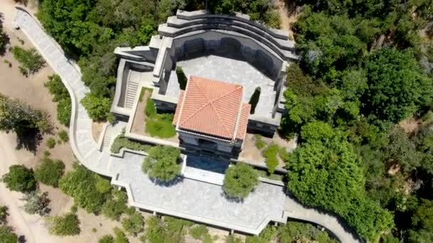 Vista aérea do Memorial Wrigley e Jardim Botânico na Ilha de Santa Catalina — Vídeo de Stock