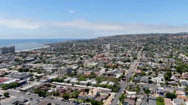 Vue Aérienne Du Centre-Ville De Pacific Beach, San Diego, Californie — Video