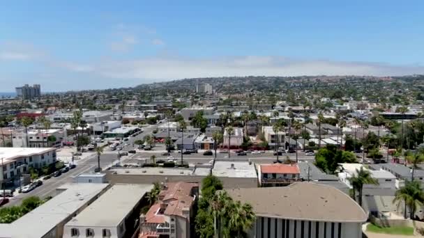 Vista aérea del centro de Pacific Beach, San Diego, California — Vídeos de Stock