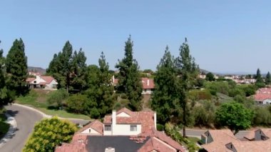 Güney Kaliforniya 'da ikametgah halkı ile orta sınıf muhitin hava manzarası