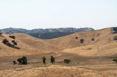 Kurak ve sıcak mevsimde San Luis Creek ve Valley, Kaliforniya, ABD