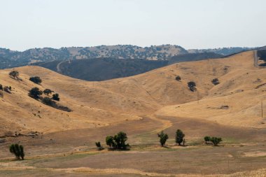 Kurak ve sıcak mevsimde San Luis Creek ve Valley, Kaliforniya, ABD
