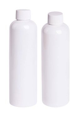 Beyaz arka planda izole edilmiş beyaz plastik şişe
