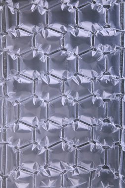 Hava yastığı çanta ambalaj üzerinde beyaz izole. Şeffaf kabarcık şal ambalaj arka plan, selofan film, hava ile koruyucu paketi