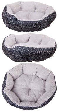 Yer için evde beslenen hayvan (evde beslenen hayvan yatak) üzerinde beyaz izole uyku