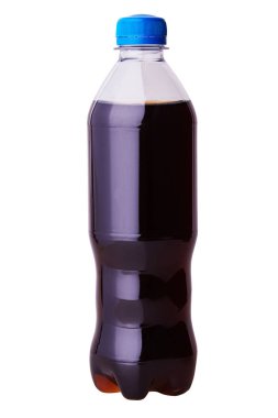 küçük şişe gazlı soda su üzerinde beyaz arka plan Coca-Cola izole