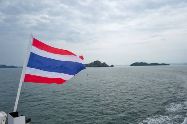 Koh Tao feribota Tayland bayrağı