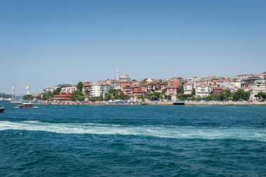 İstanbul 'da turizm teknesi