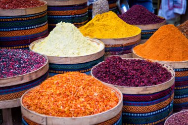 Hindi pazarında baharat