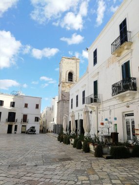 Polignano a Mare. İtalya. Şehrin fotoğrafı.