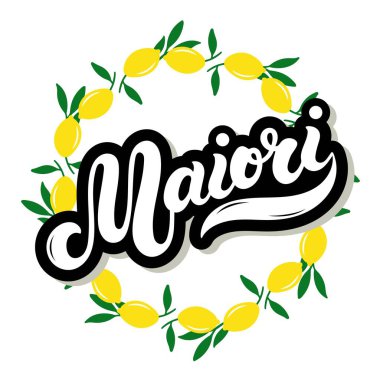 Maiori. Amalfi kıyısındaki İtalyan kasabasının adı. El çizimi harfler. Vektör çizimi. Hatıra eşyaları için en iyisi..