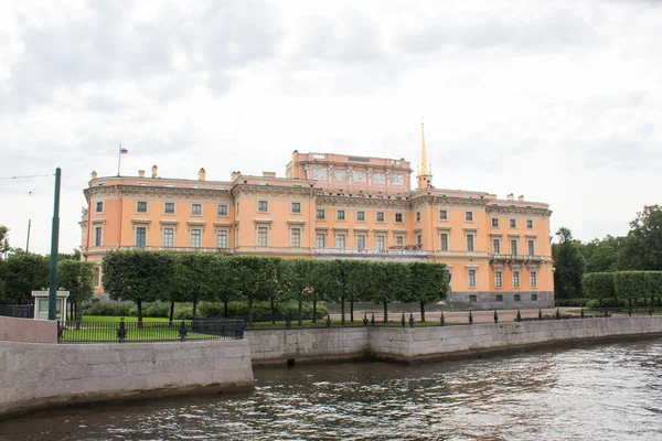 俄罗斯圣彼得堡的米哈伊洛夫斯基城堡 — 图库照片