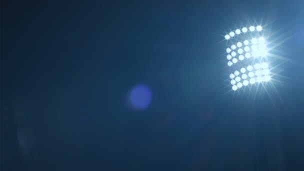 Hintergrund Fußball Fußball Sportstadionbeleuchtung Gegen Dunklen Himmel Netz Vorne — Stockvideo