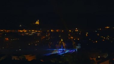 Tatil gecesi ışık ve lazer gösterisi, 4K