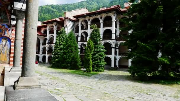 Екстер Рильського Монастиря Найбільшого Найвідомішого Православного Монастиря Болгарії — стокове відео