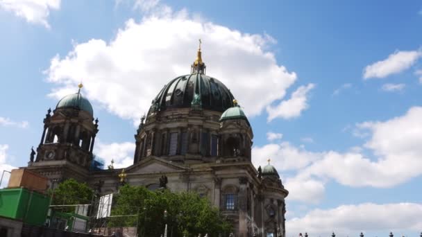 Vista Ángulo Bajo Famosa Catedral Berlín Llamada Berliner Dom Alemania — Vídeo de stock