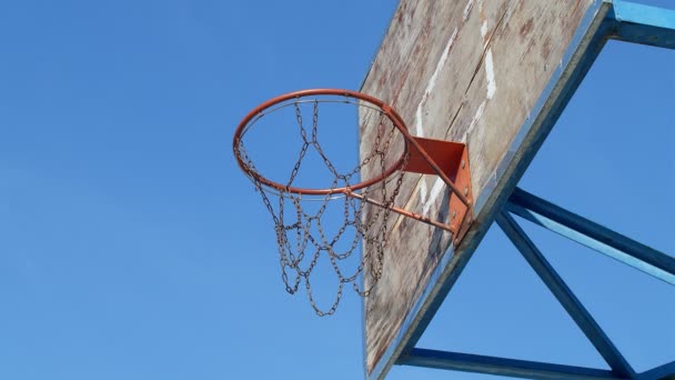 Vue Rapprochée Cerceau Basket Ball Scores Des Joueurs Ralenti — Video