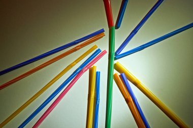 Durmak istimal plastik çöp, deniz üzerinde dur plastik kirliliği, tek kullanımlık plastik çöp içme ret