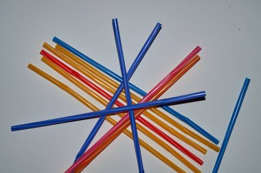 Durmak istimal plastik çöp, deniz üzerinde dur plastik kirliliği, tek kullanımlık plastik çöp içme ret.