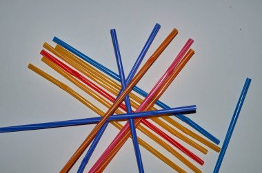 Durmak istimal plastik çöp, deniz üzerinde dur plastik kirliliği, tek kullanımlık plastik çöp içme ret.