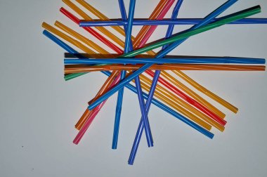 Durmak istimal plastik çöp, deniz üzerinde dur plastik kirliliği, tek kullanımlık plastik çöp içme ret.