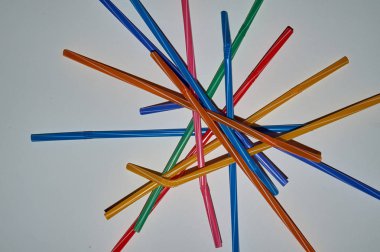 Durmak istimal plastik çöp, deniz üzerinde dur plastik kirliliği, tek kullanımlık plastik çöp içme ret.