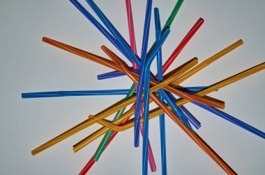 Durmak istimal plastik çöp, deniz üzerinde dur plastik kirliliği, tek kullanımlık plastik çöp içme ret.