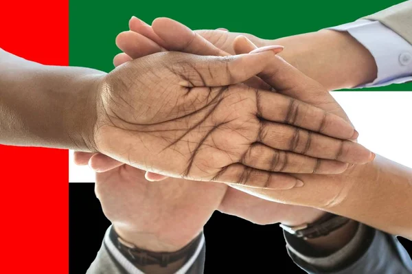 Bandiera Degli Emirati Arabi Uniti Integrazione Gruppo Multiculturale Giovani — Foto Stock