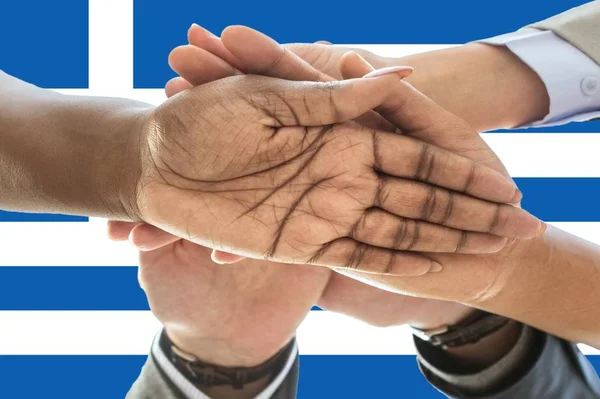Grecia Bandera Integración Grupo Multicultural Jóvenes — Foto de Stock