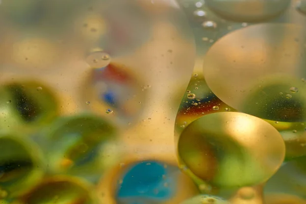 Pływające Wodzie Abstrakcyjny Kolorowe Żółty Olej Spada — Zdjęcie stockowe