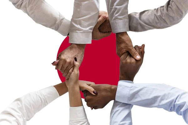 Bandera de Japón, integración de un grupo multicultural de jóvenes — Foto de Stock