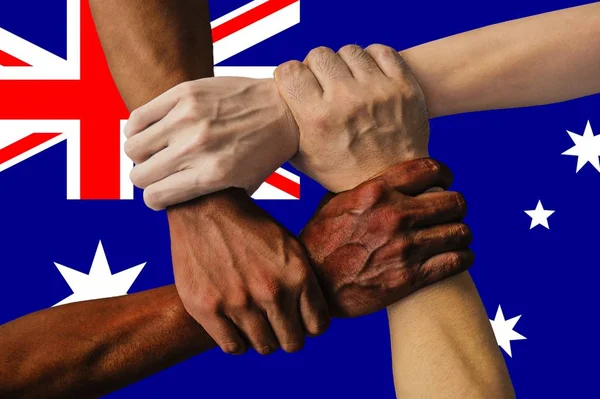 Australien flagga, intergration av en mångkulturell grupp av ungdomar — Stockfoto