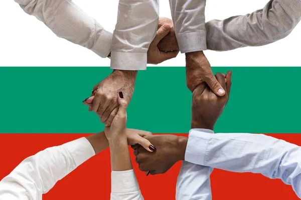 Прапор Булларуаї, інтернування багатокультурної групи молодих людей — стокове фото