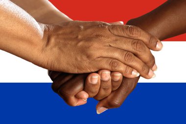 Paraguay bayrağı, çok kültürlü gençlerden oluşan bir grubun bölünmesi.