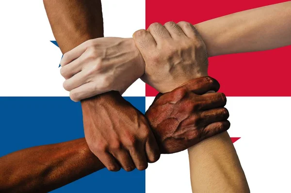 Flagge Panamas, Integration einer multikulturellen Gruppe junger Menschen — Stockfoto