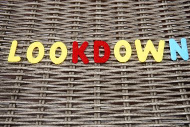 Gözetleme kelimesi keçeden yapılmıştır..