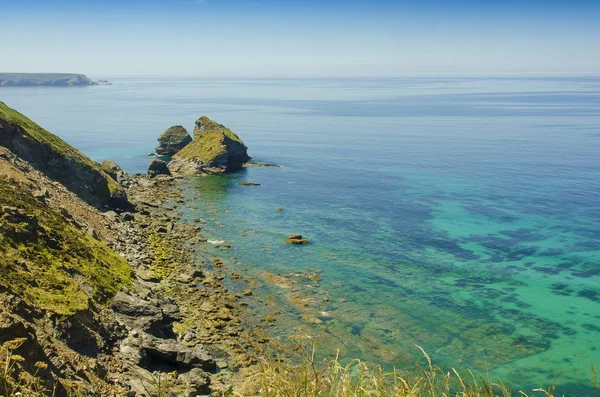 Bassets koyu, Cornwall, İngiltere'de güzel bir güneşli gün