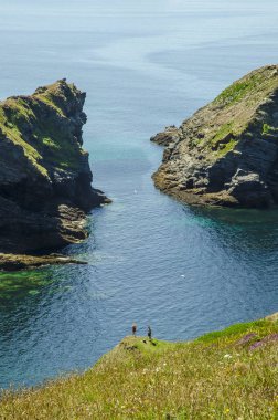 Bassets koyu, Cornwall, İngiltere'de güzel bir güneşli gün