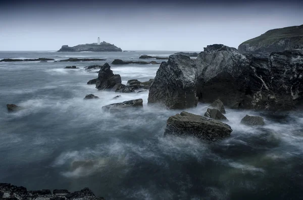 Una Larga Exposición Mar Tormentoso Alrededor Del Faro Godrevy Gwithian —  Fotos de Stock