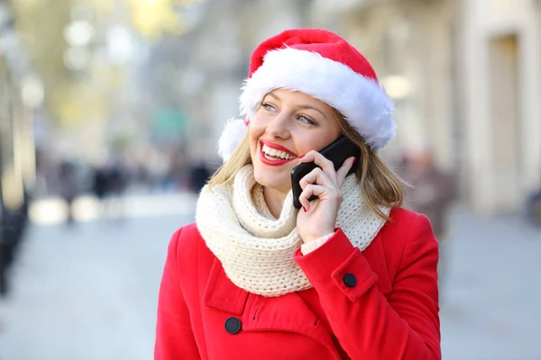 Boldog Visel Egy Mikulás Kalap Beszél Telefonon Nézett Oldalon Karácsony — Stock Fotó