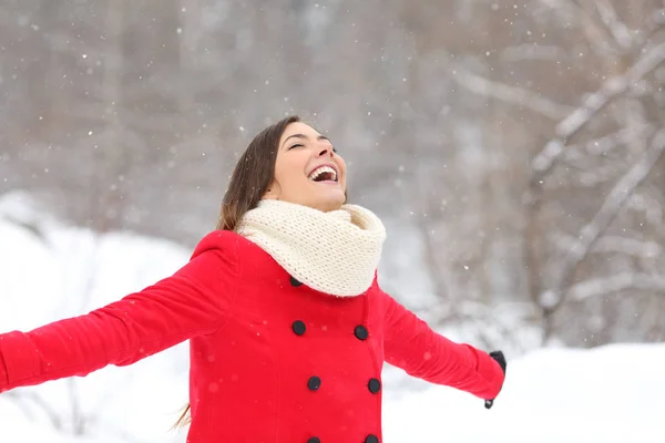Joyful Woman Breathing Fresh Air Enjoying Snow Snowy Mountain — Stock Photo, Image