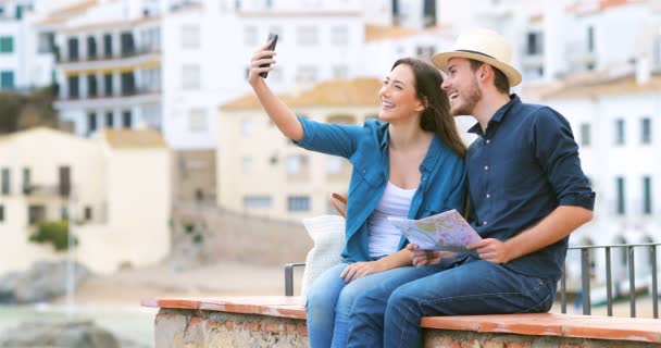 Happy Couple Tourists Taking Selfies Smartphone Coast Town Vacation — Stock Video