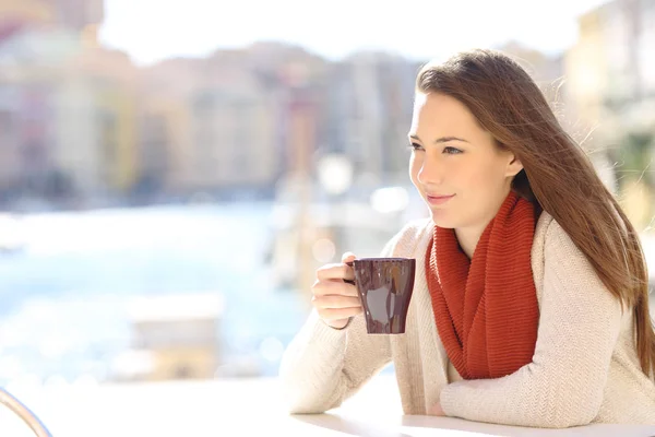 Relaxed Woman Drinking Looking Away Coffee Shop — Stock Photo, Image