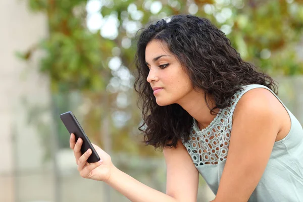 Side View Portrait Serious Girl Watching Media Smart Phone Park — Stock Photo, Image