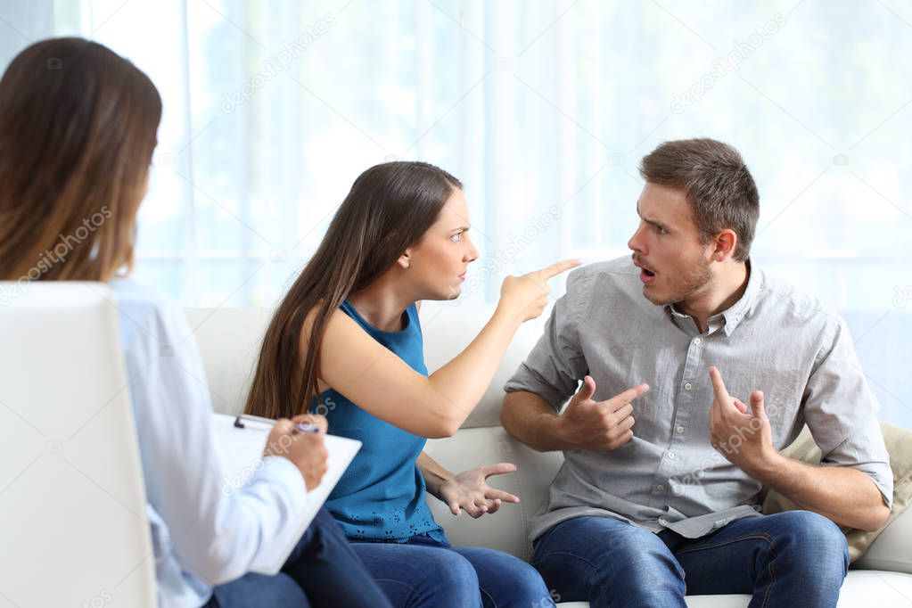 Marriage accusing during a couple therapy