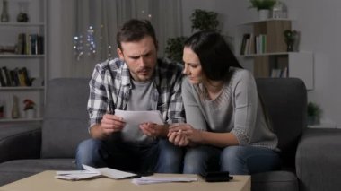 Kızgın çift telefon yanlış alış irsaliyesi gece evde iddia