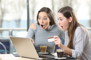 Sürpriz online alıcılar kredi kartı ile ödeme