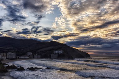 denizde günbatımı manzara